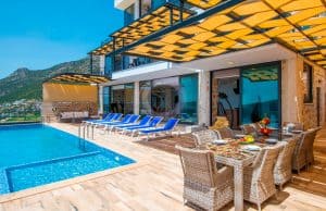 Villa Mona roza pool terrace