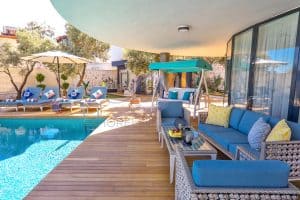 Villa Sandie landscaped terrace seating & pool