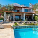 Villa Seas the Day